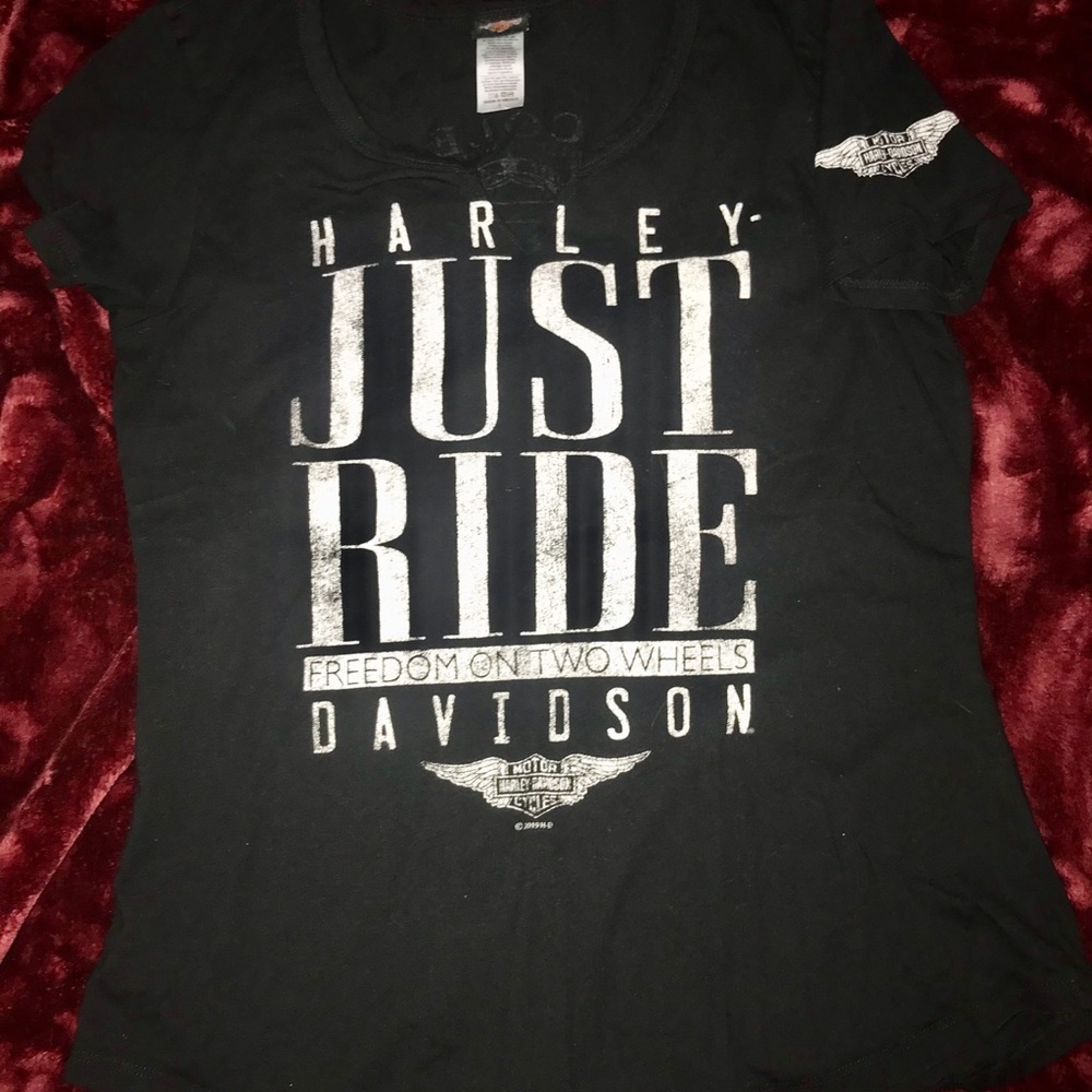 Women’s V-neck Harley-Davidson Shirt